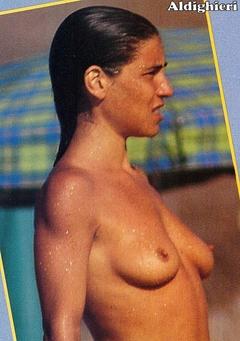 Paola Turci nude tits paparazzi photo