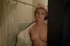 Russian actress Elena Kolchugina shows her nude tits at Shtemp