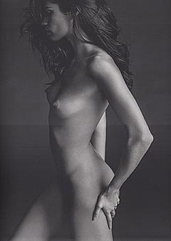 Sara Sampaio undressed