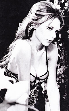 Victoria Beckham in bra