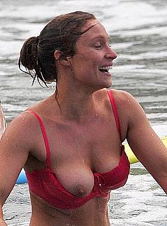Lisa Gormley tit slip paparazzi photo