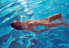 Angela Olszewska fully nude in a water