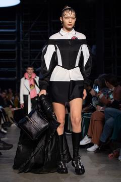 Gigi Hadid - Buryberry 2019 A W collection catwalk show at London Fashion Week