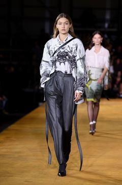 Gigi Hadid walks runway at Burberry fashion show in London