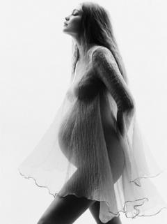 Pregnant Gigi Hadid see through