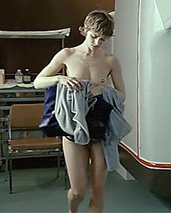 Nastassja Kinski nude in Maladie d'amour