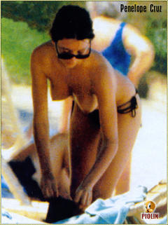 Penelope Cruz topless on a beach paparazzi photo