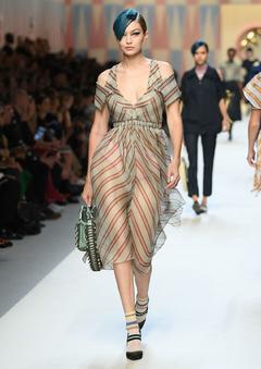 Gigi Hadid runway photo