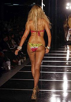 Karolina Kurkova in bikini runway photo