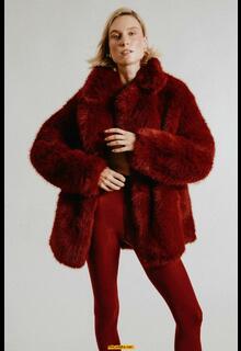 Kim Hnizdo - Levin Lee for BLONDE Magazine - November 2025