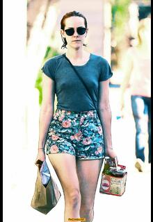 Jena Malone pokies while out in LA - April 29, 2015