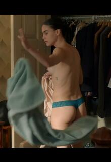 Melissa Barrera topless at Vida