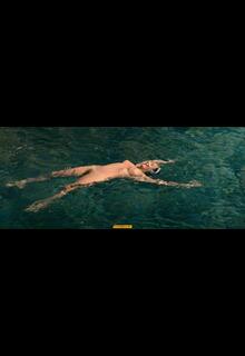 Jasmine Trinca fully nude in the water at Gli occhi degli altri
