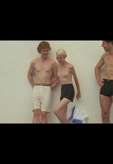 Tabea Tiesler topless at Zwei zum Verlieben