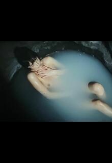 Dakota Johnson nude in the bathtub at Verity