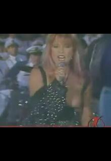 Samantha Fox oops at I surrender (1988)