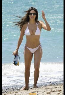 Eva Longoria in a white bikini on a sweltering day at Marbella beach in Biarritz - June 25, 2026