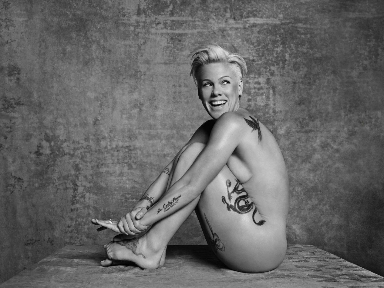 Singer Pink Nudes Pictures.