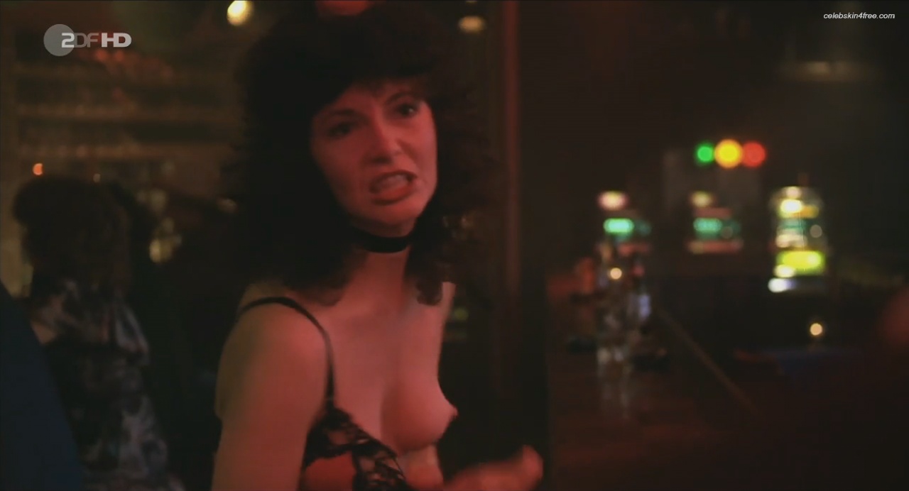 Mary Steenburgen nude tit in Melvin and Howard.