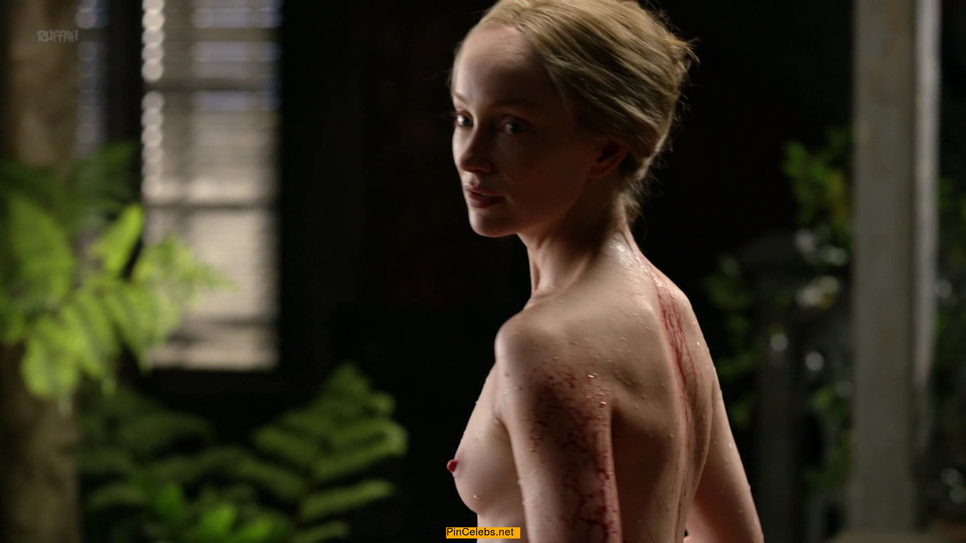 Lotte Verbeek topless in Outlander.