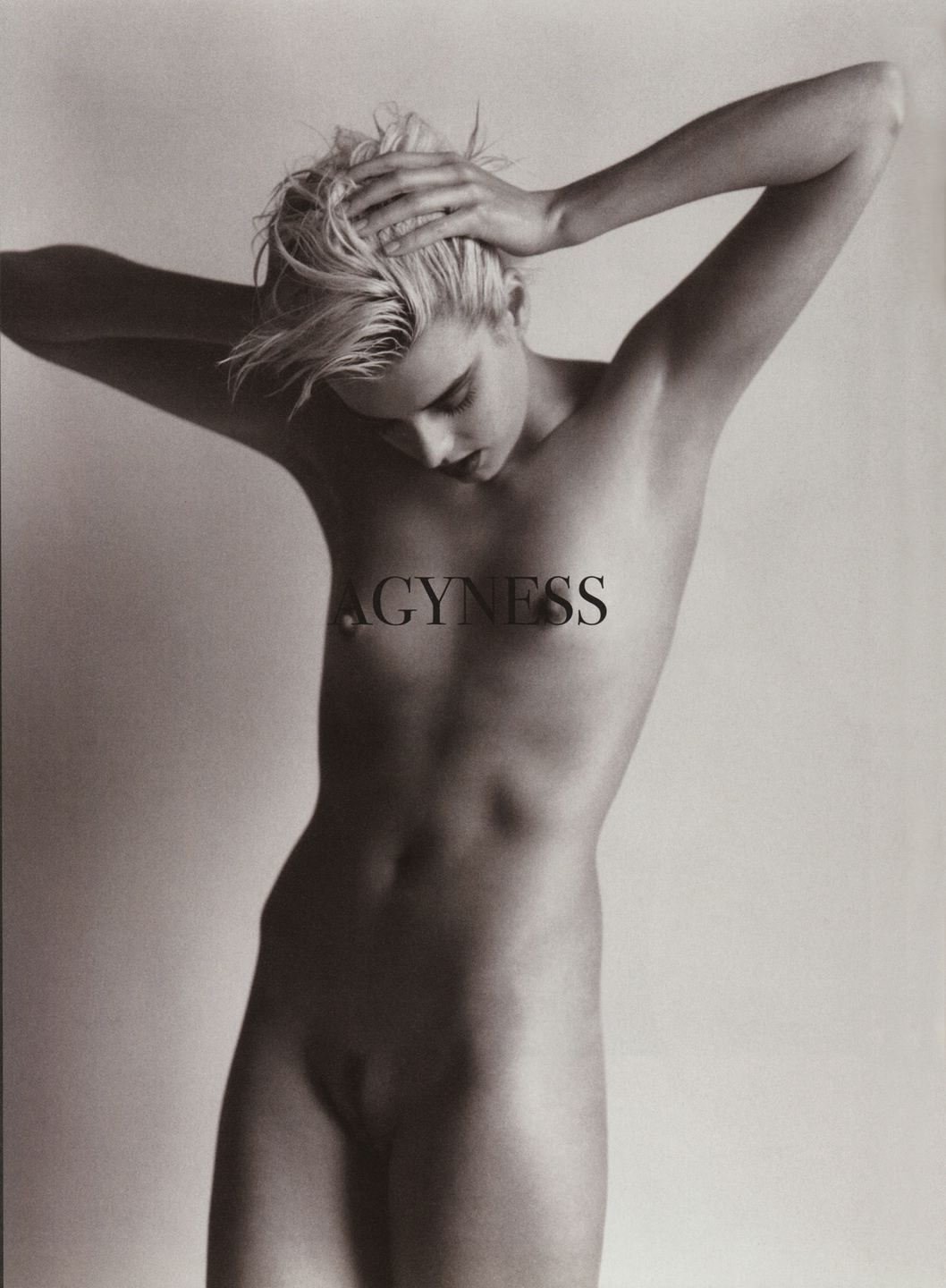 Agyness Deyn nude. 