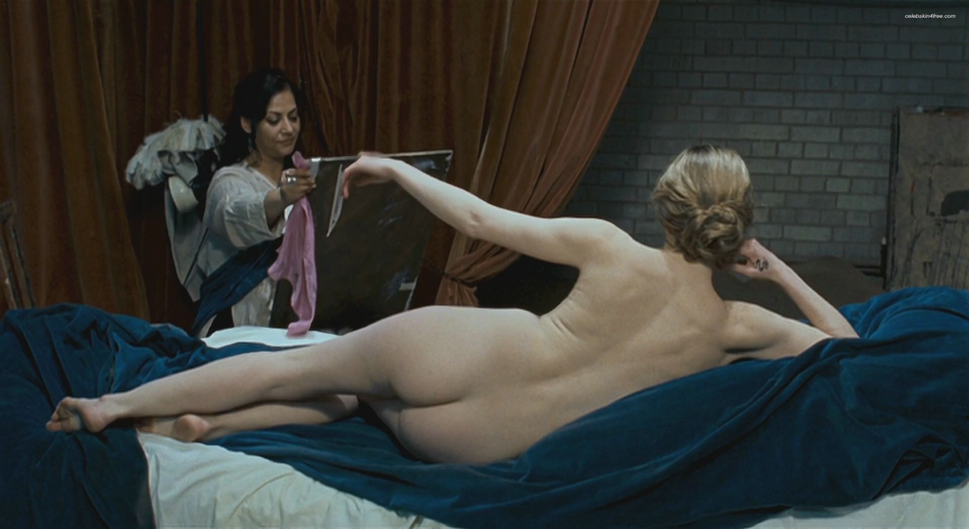 Jodie Whittaker nude. 