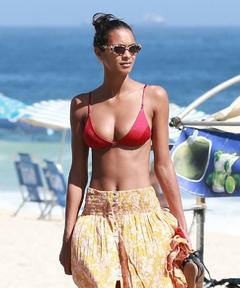 Lais Ribeiro cleavage in red bikini bra