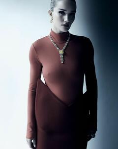 Rosie Huntington-Whiteley pokies for Harper's Bazaar, Taiwan - June 2025