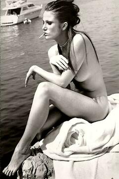 Angie Everhart smoking nude black-&-white image