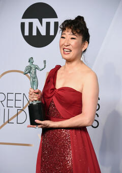 Sandra Oh at 25th Annual Screen Actors Guild Awards in Los Angeles