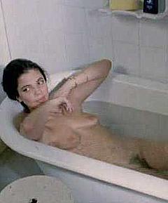 Maribel Verdu fully nude in El Beso Del Sueno