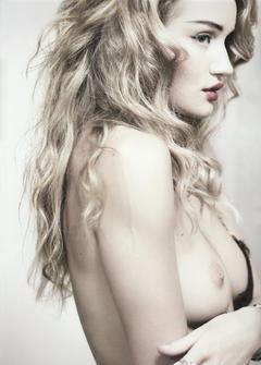Rosie Huntington-Whiteley nude boob