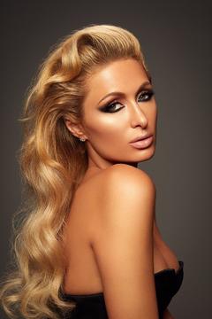 Blonde Paris Hilton sexy in tmrw Magazine
