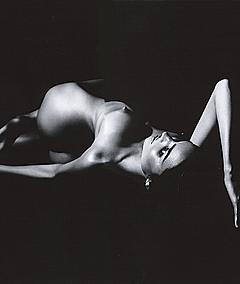 Miranda Kerr naked black-and-white photo
