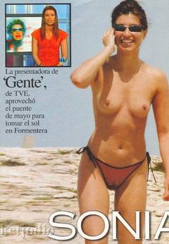 Sonia Ferrer nude tits on a beach paparazzi photo