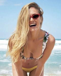 Bar Rafaeli cleavage in bikini