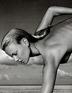 Franziska Knuppe topless