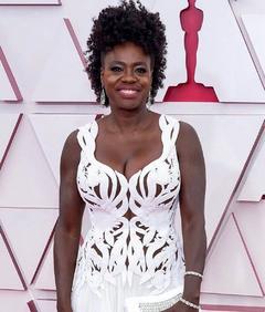 Viola Davis cleavage at 93rd Annual Academy Awards in Los Angeles