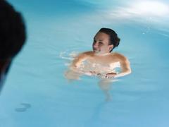 Olga Aksenova naked in a pool at Ya vse pomnu