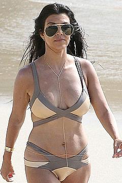 Kourtney Kardashian in bikini