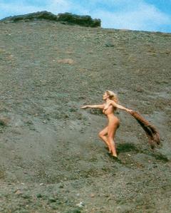 Eleonora Vallone nude in nature