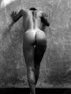 Joan Severance shows her round ass