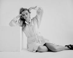 Florence Pugh sexy for The New York Times by Jingyu Lin - January 2020