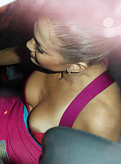 Jennifer Lopez areola slip in a car
