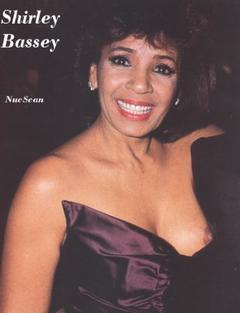 Shirley Bassey tit slip