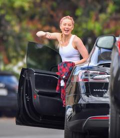 Amber Heard out on a hike in Pasadena