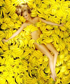 Tina O'Brien naked but covered