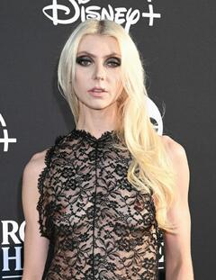Taylor Momsen see through to tits at 2025 Rock & Roll Hall of Fame Induction Ceremony at Peacock Theater in Los Angeles - November 2025