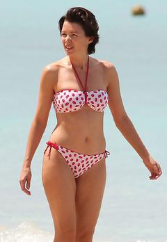 Dannii Minogue in bikini candids - Caribbean Holiday - April 7, 2013