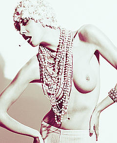 Leah Hibbert topless